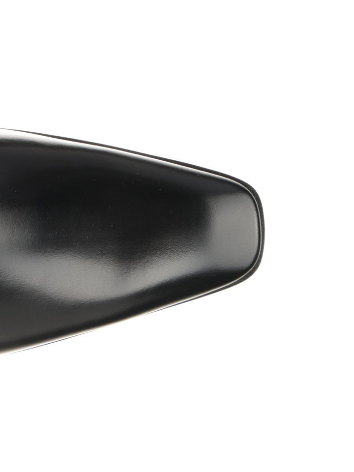 Saint Laurent Julia Boots - Black | 98866df642d0be9acd9cc41817c855f86606f852