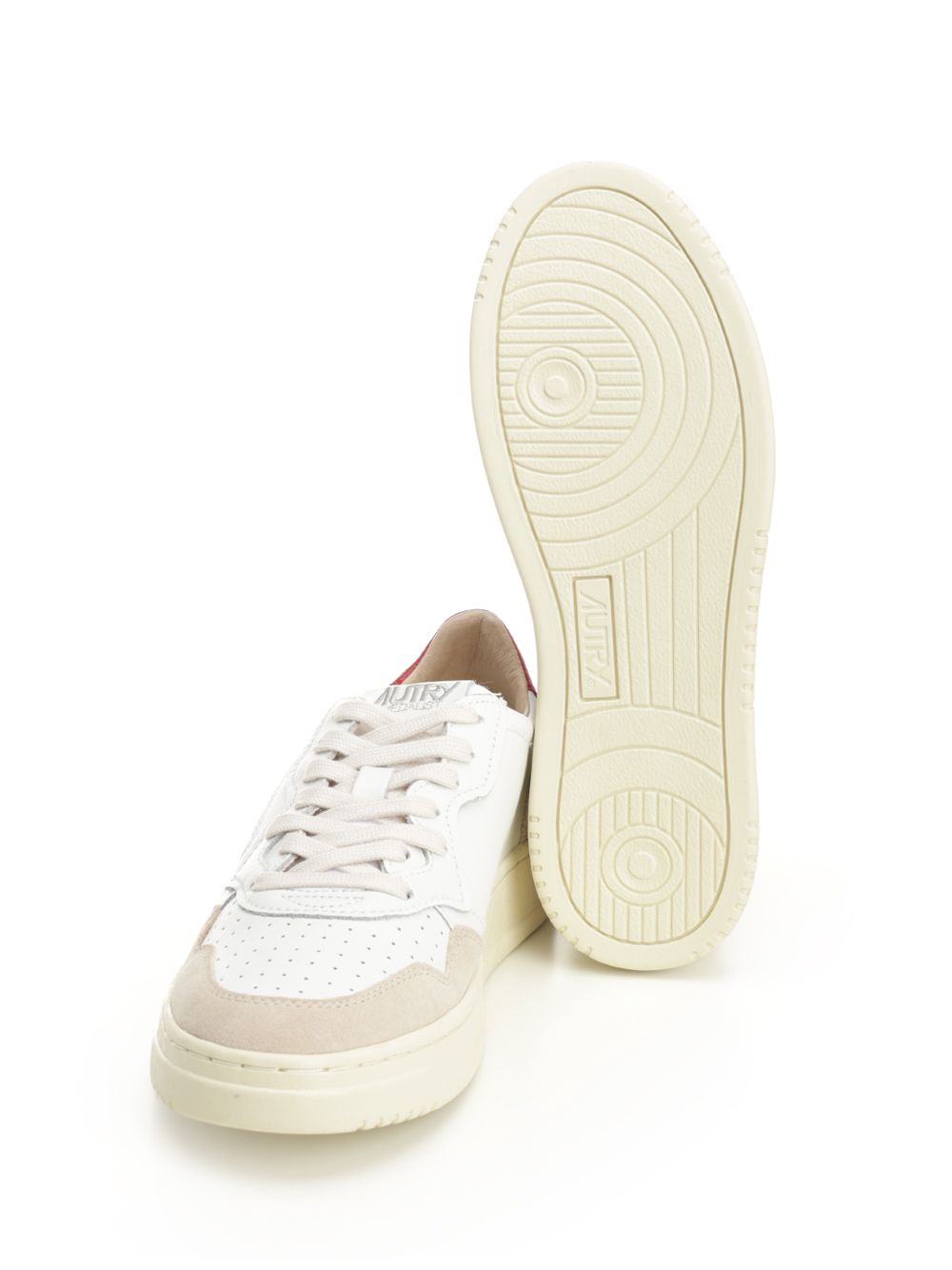 Autry  Medalist Low Sneakers - White | 7791d27d9f1525e1550b8a233bc9415cf1f74e2d
