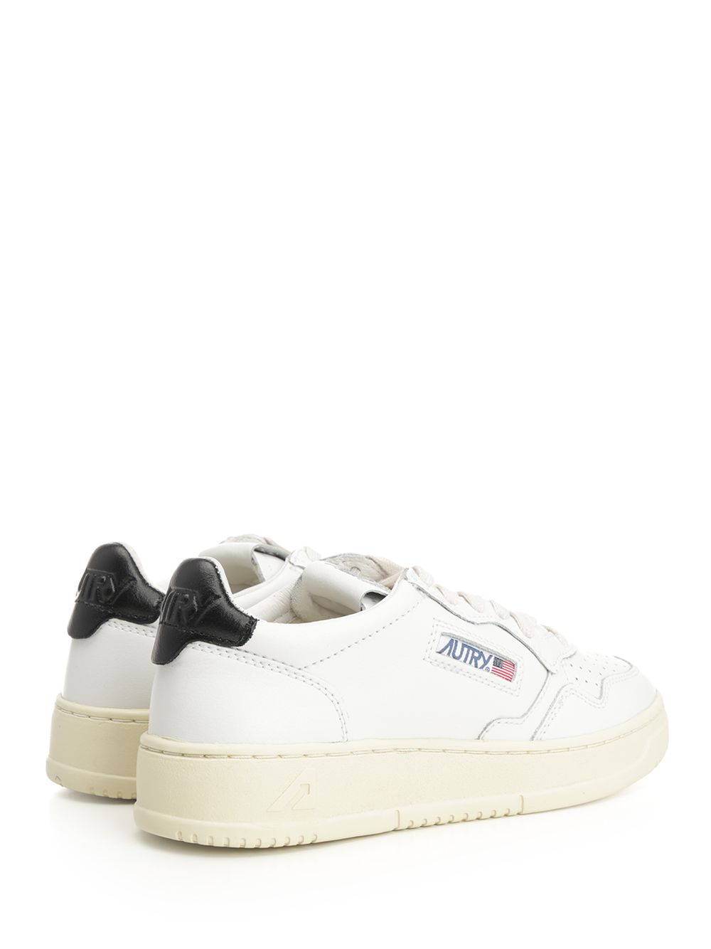Autry  Medalist Low Sneakers - White | cd2f744fa5a12b13dd5b658366c36e93a0dbfc56