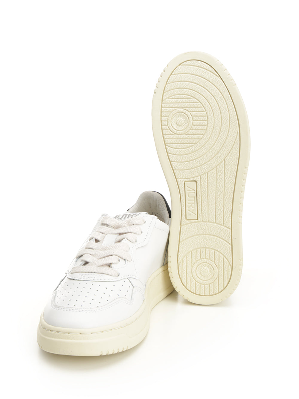 Autry  Medalist Low Sneakers - White | 5aebb7f7e7790f29d6d0221101f6c8e4cec0b6e9