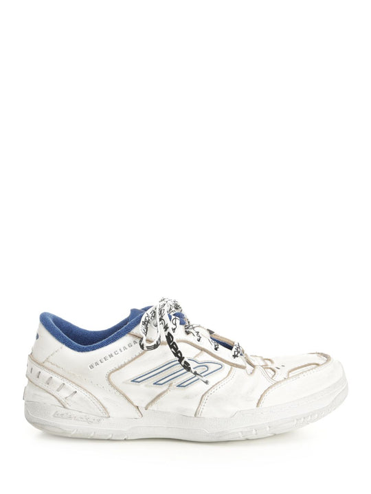 Hamptons Worn-Out Sneakers White