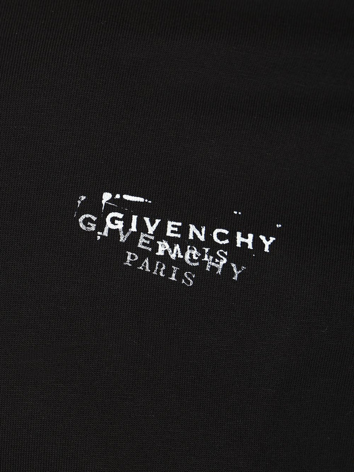 Givenchy Regular Long-Sleeved T-Shirt - Black | 145fa747ae28a0a00a6b9a6ac3de5c0d5916ab06