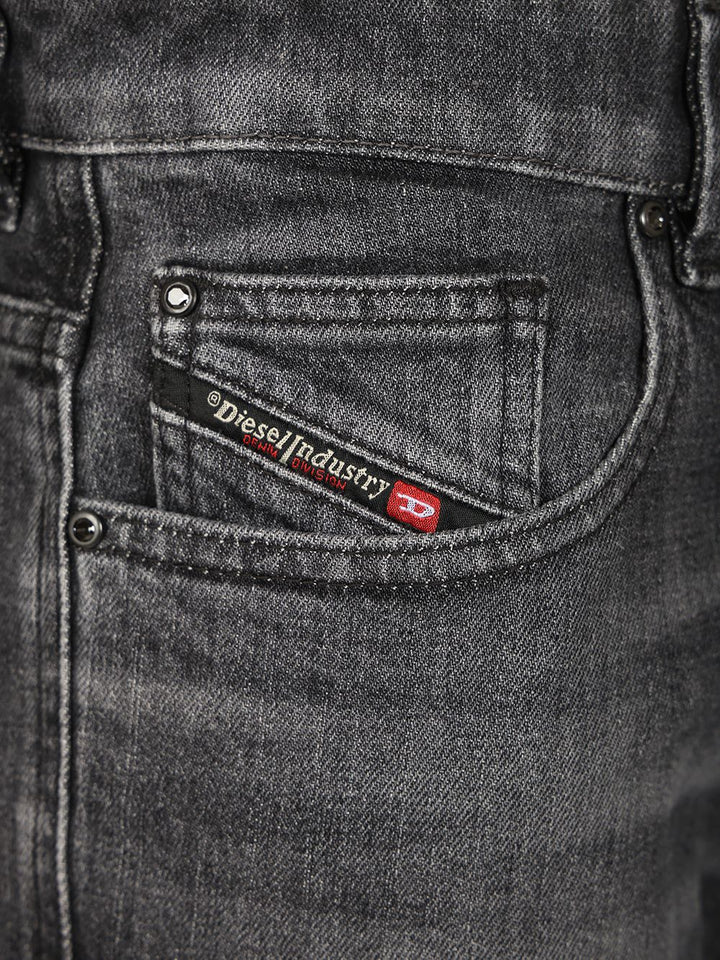 Diesel Loose Jeans - Black | 3ba91a3b03848d982e3c061fbe4fc2f9e88b8ded