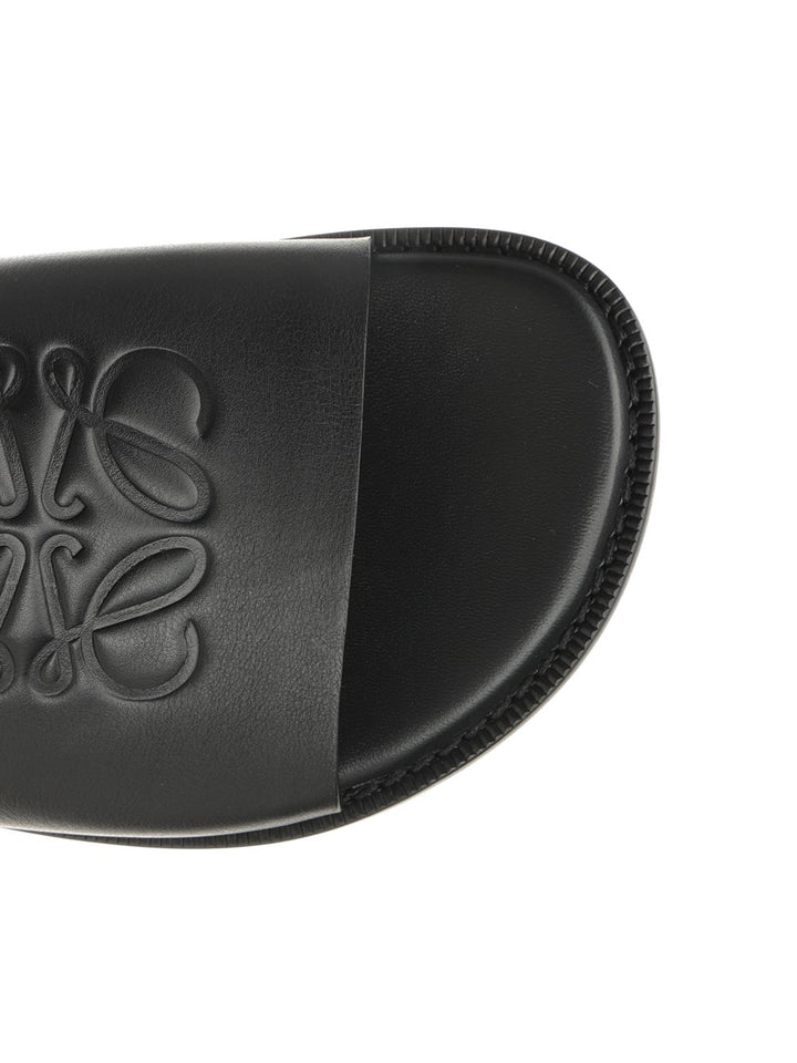 Loewe Anagram Flex Slide Scarpe basse - Black | c31106e636250bc39c81ba3c833a16555087e195