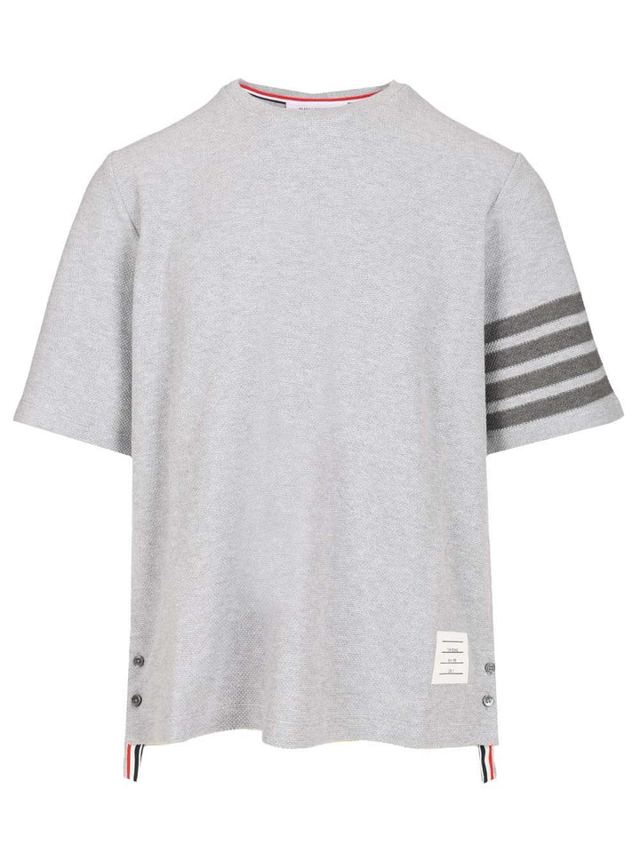 Thom Browne Short Sleeve Tee In Textured Pique W/ Eng 4 Bar T-Shirt - Grey | 60681b4f36ece71bbaeed94ecdbe3d0856ce71fd