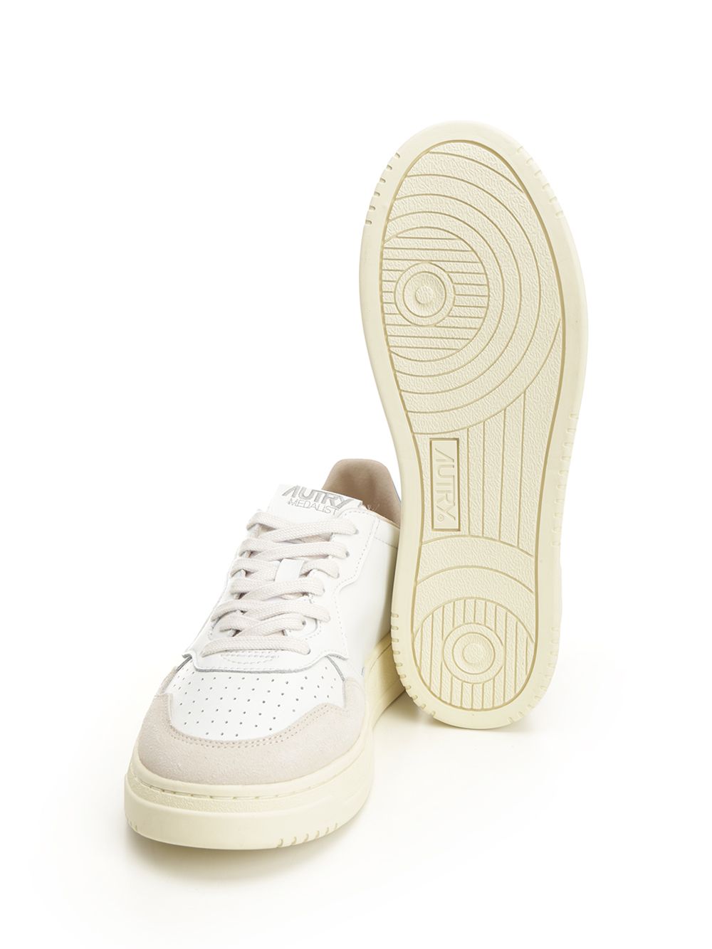 Autry  Medalist Low Sneakers - White | b58d4e951bfa042893ce2fcafc4b48fc8bfdbc3c