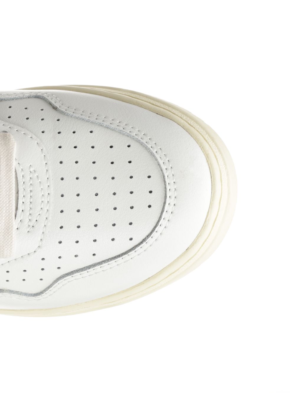 Autry  Medalist Low Sneakers - White | aaece7ce6c6d29309c249e19447914c4330d4e11