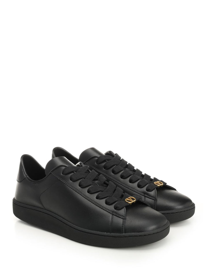 Valentino Garavani Royco Sneakers - Black | cc32bdabccaa7acf3e27214773f4eb52b69b56bb