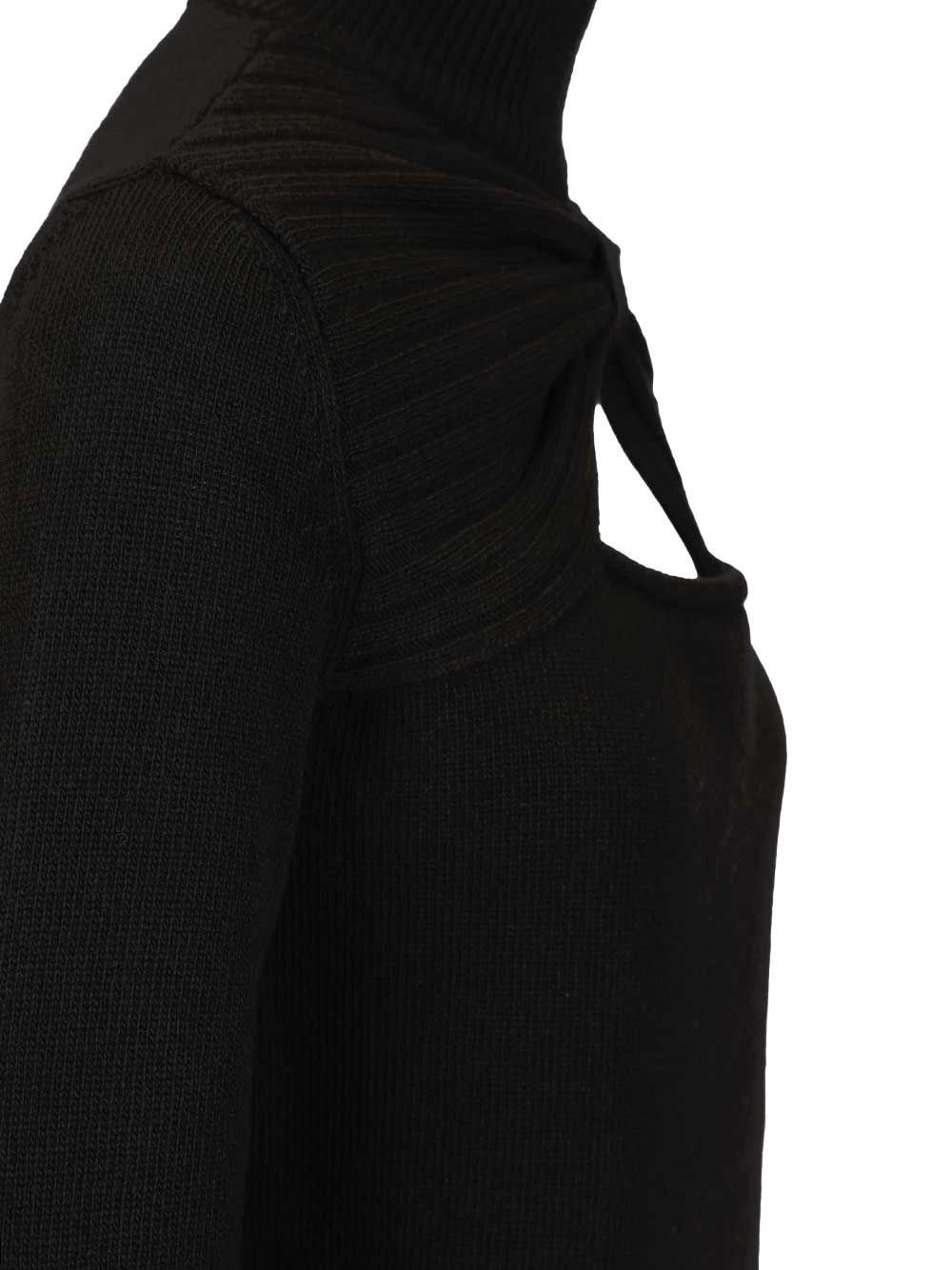 Valentino Garavani Wool Turtleneck Knitwear - Black | e9ee4fbec25895d4aad318f52beb9068936808cb