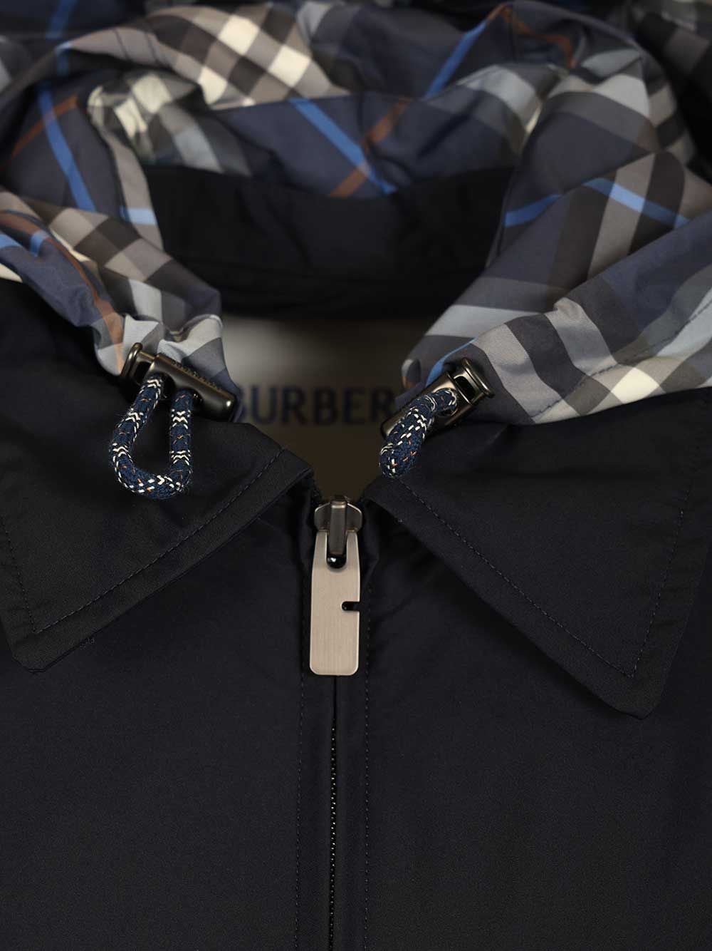 Burberry Newcott Short Hooded Jacket Jackets - Blue | 0330da886f134d3a2acf4be5e439a4a803005aed