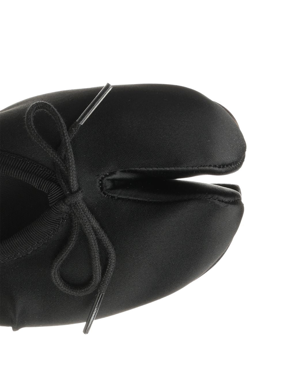 Maison Margiela Tabi New Scarpe basse - Black | fd8b3384f3b92ed5bd0818f7758079f3eb6a44a1
