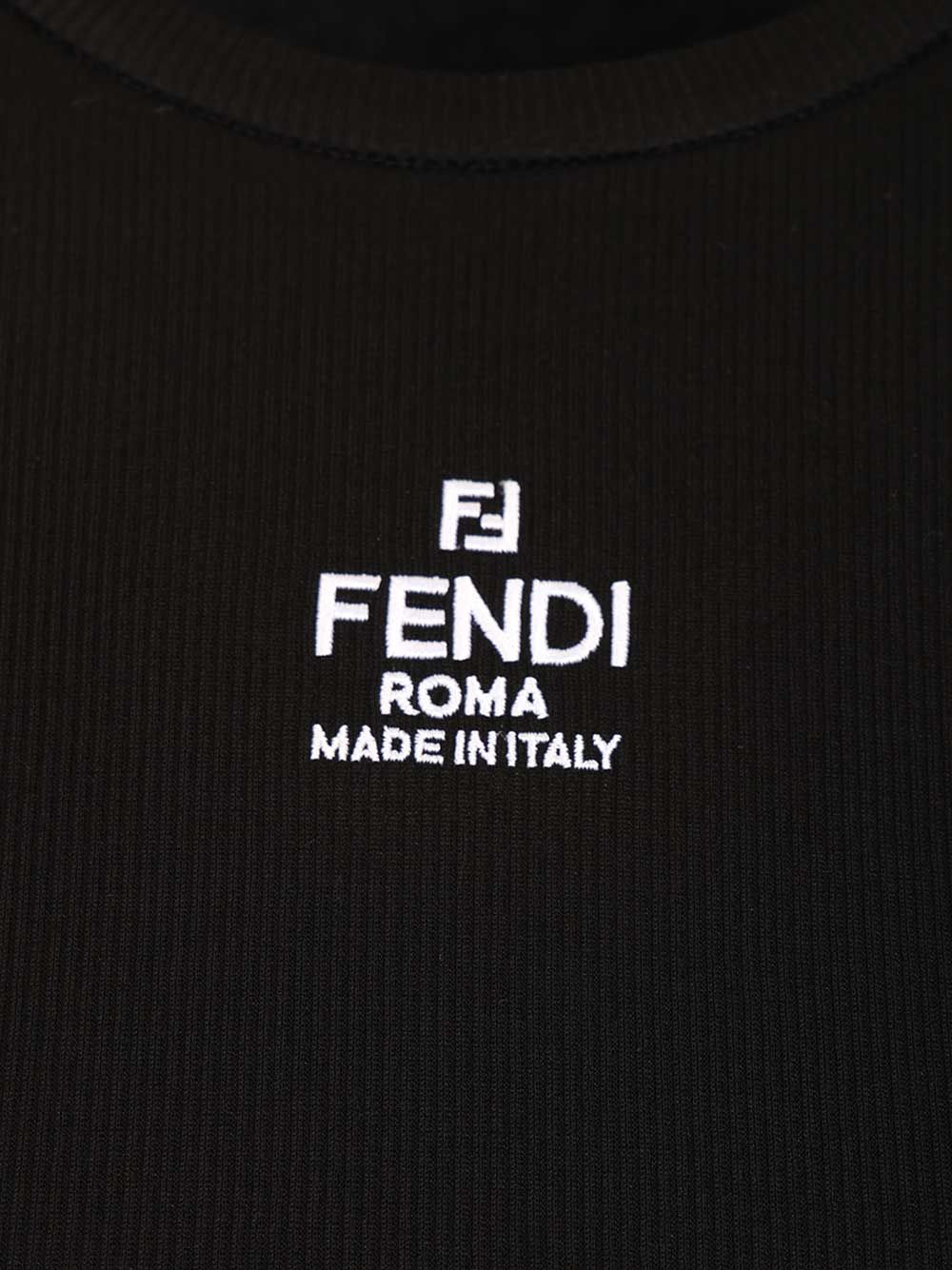 Fendi Cropped Top T-Shirt - Black | ccdbd640f6dc04b8c88da1f7ea84287d04c44568