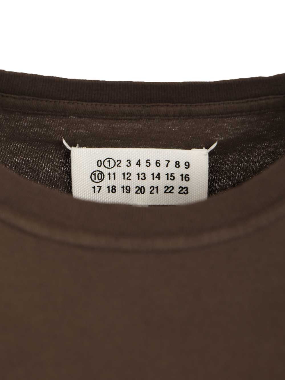 Maison Margiela Numeric T-Shirt - Brown | b9ecd7297d19247e2a85ceacac2f5a5079b259f3