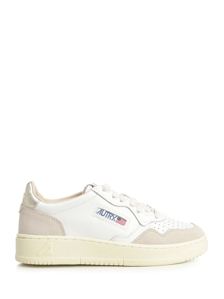Autry  Medalist Low Sneakers - Gold | bdaaaad0ada1eb5b66e9f571482f6062749aa187