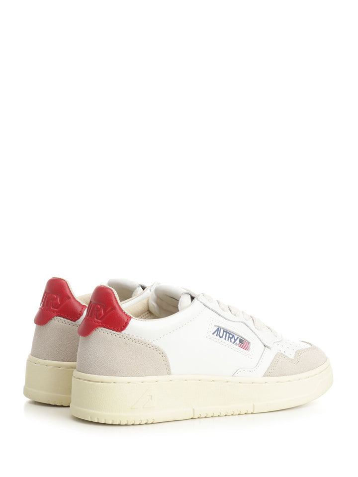 Autry  Medalist Low Sneakers - White | 9da917ab2a04e19b313a277b3056909f581a7864