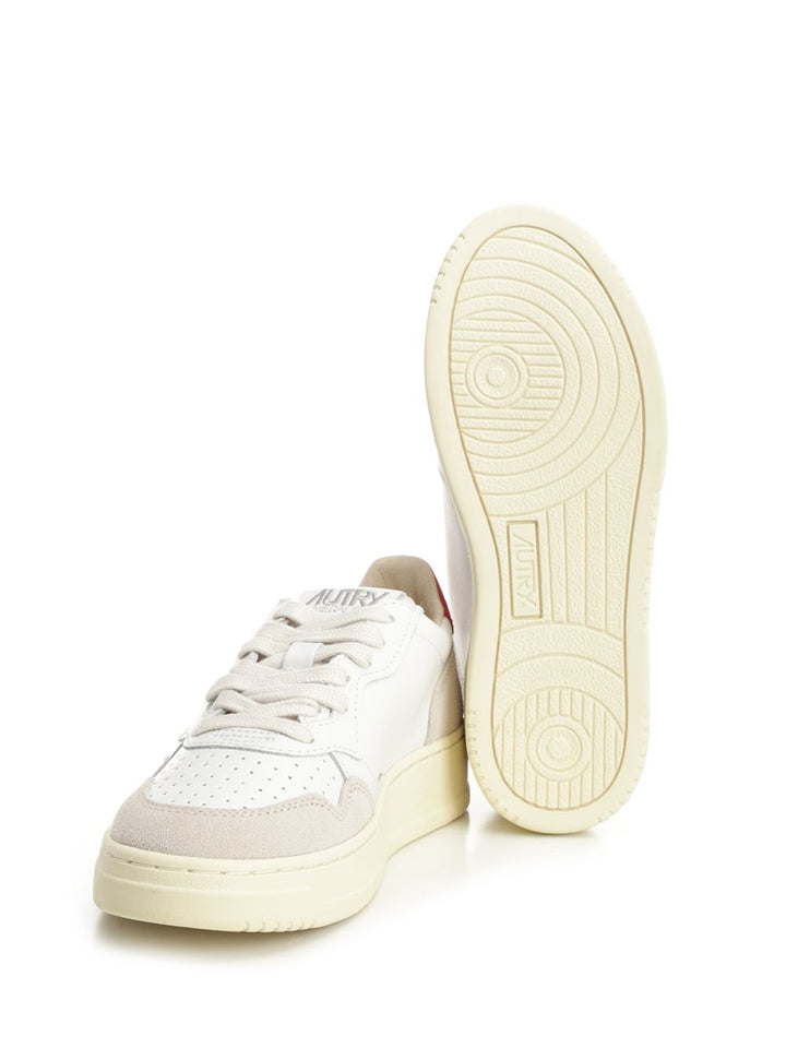 Autry  Medalist Low Sneakers - White | 76d3646d885b65df89263b9ffd7c31773bdfec1b