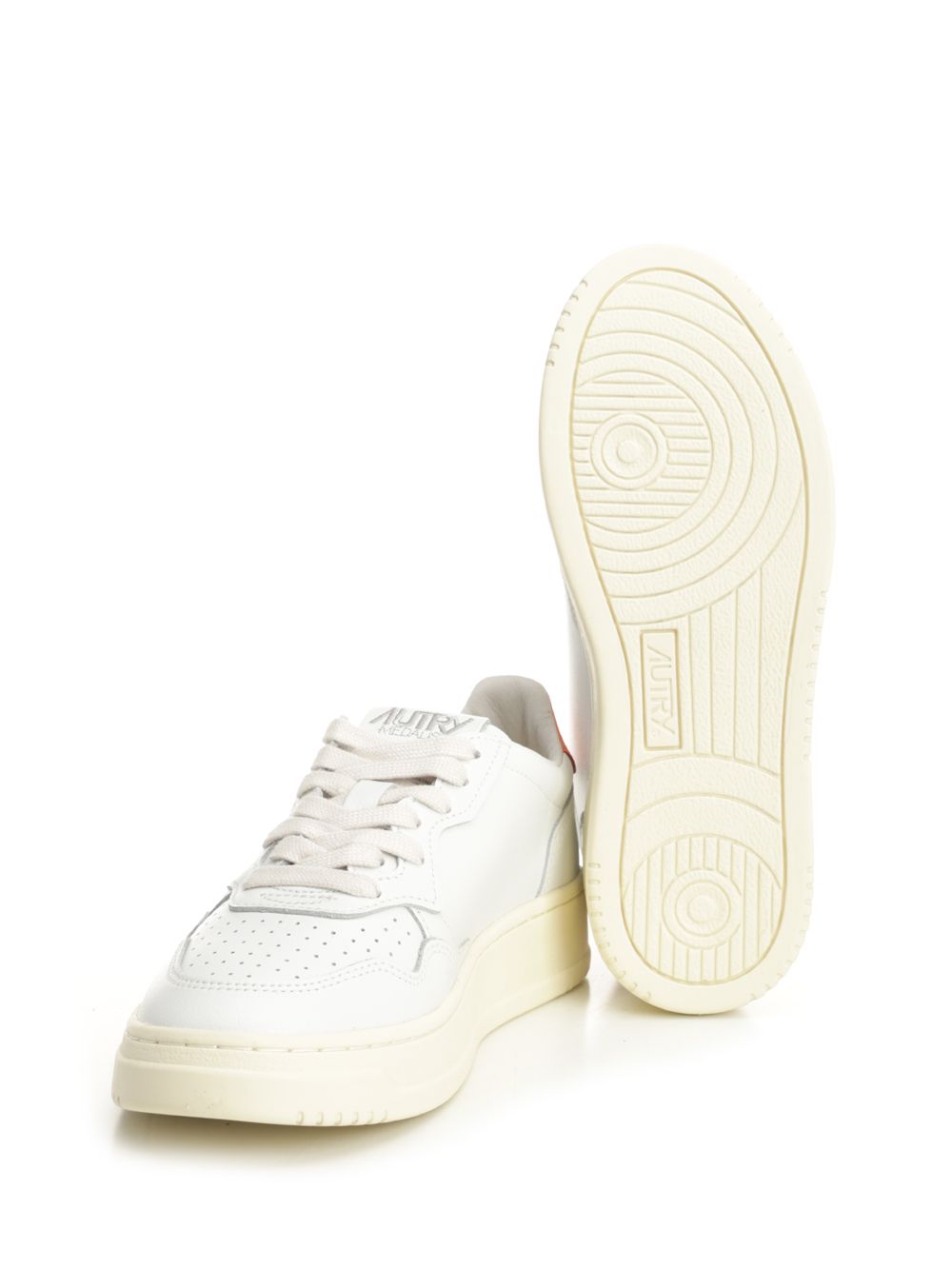 Autry  Medalist Low Sneakers - White | b9bf481c4598752a787d795f30eddf6dd24811da