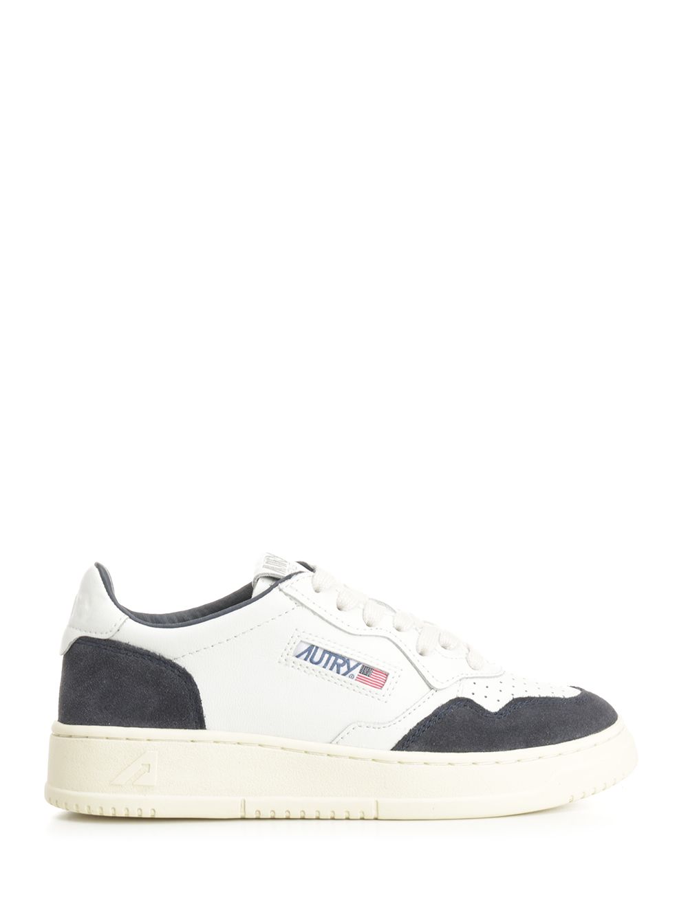 Autry  Medalist Low Sneakers - White | 547ac116e86e6270266332dbc10578252c2ac3a4