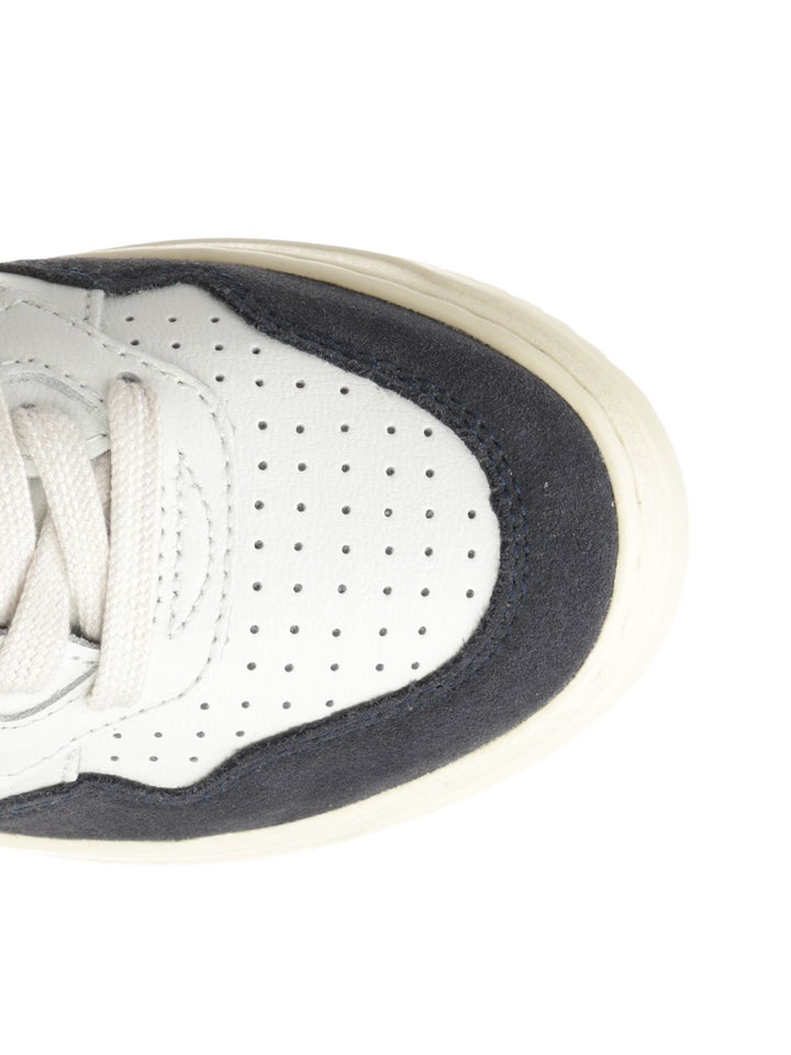 Autry  Medalist Low Sneakers - White | 86fdd20bad5d6da3d165000716120a69080b4047