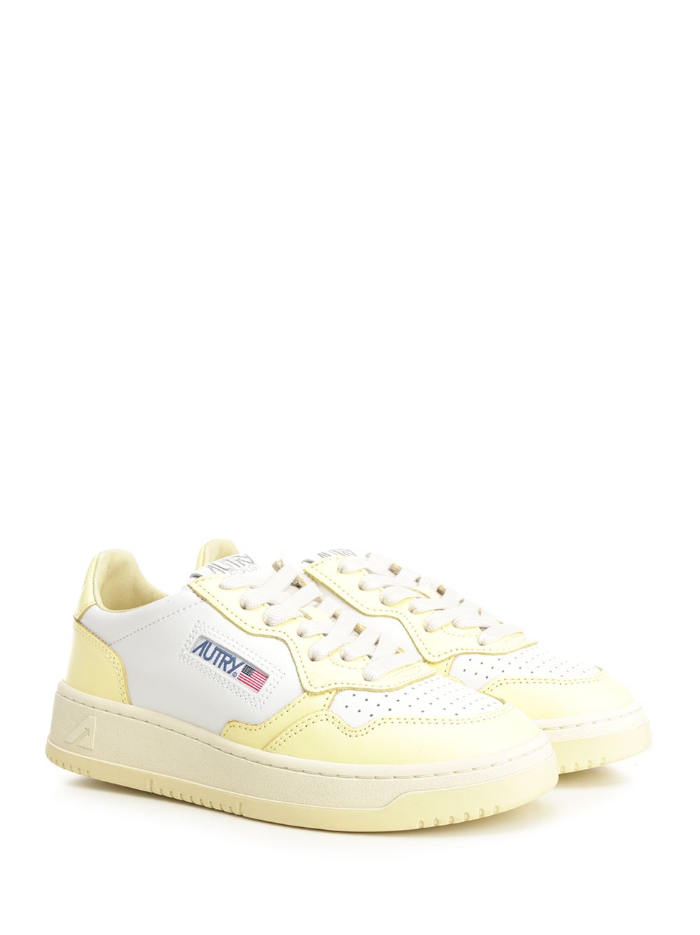 Autry  Medalist Low Sneakers - White | 0263acf8335fc4374ff18c3f52e3bc847e55c136