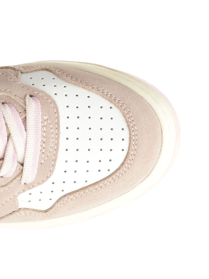 Autry  Medalist Low Sneakers - White | 3c7c0da31a51c7931069ce31e5baff5e42182fd6