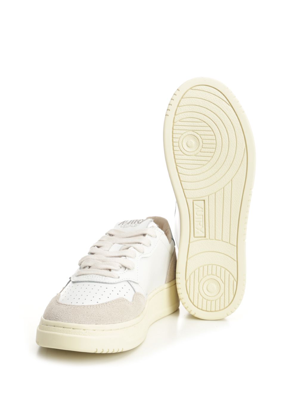 Autry  Medalist Low Sneakers - White | 9e2704a310cf80457c4d493da34581a3c976b157