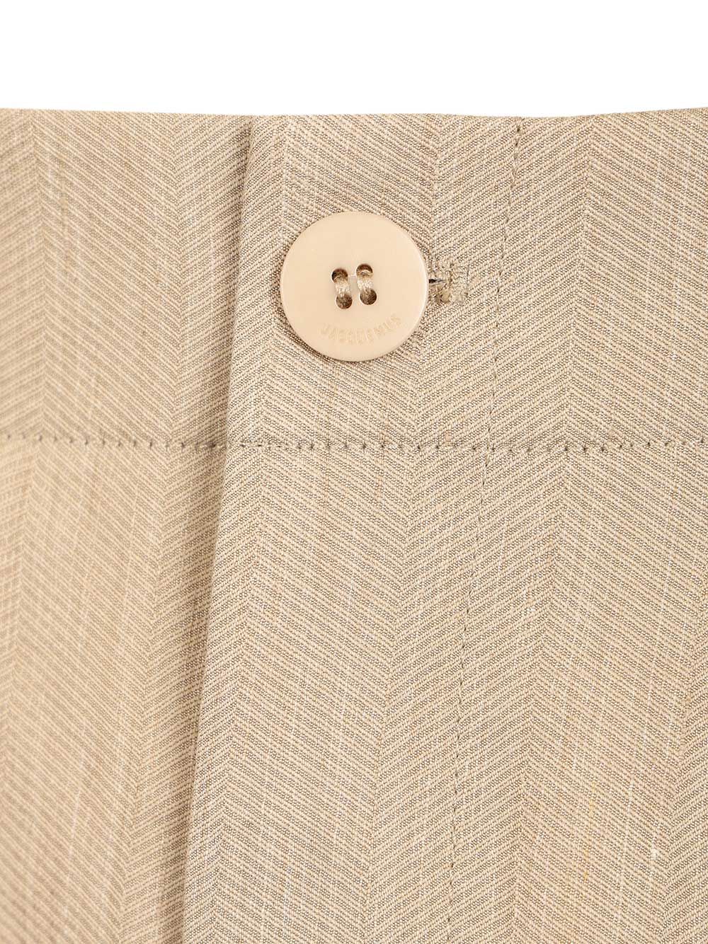 Jacquemus Short Pastro Trousers - Beige | 75533157e253a3dd020ef112dfee4ea4b0da0b5e