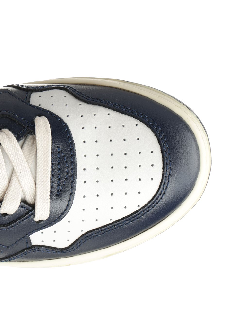 Autry  Medalist Low Sneakers - White | 3044f56167f93bd6e8f44fcd30ddb8daf35e38a6