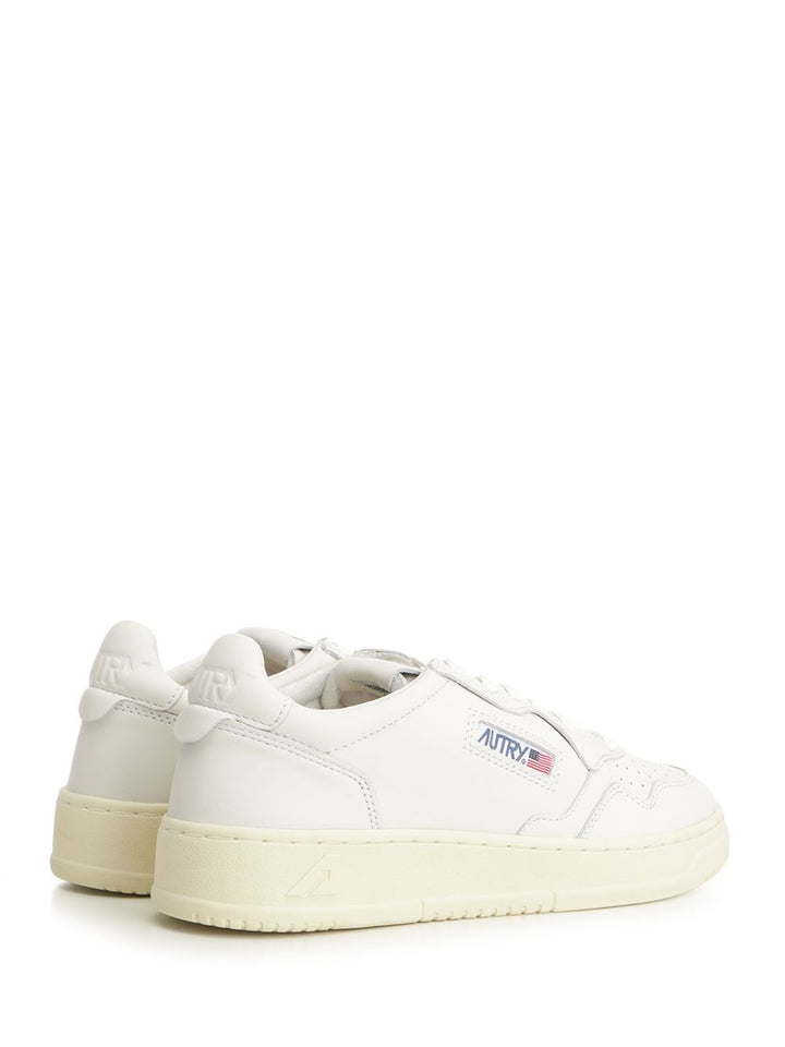 Autry  Medalist Low Sneakers - White | 80df252c7460fd864d74f751899aa793f85dd903