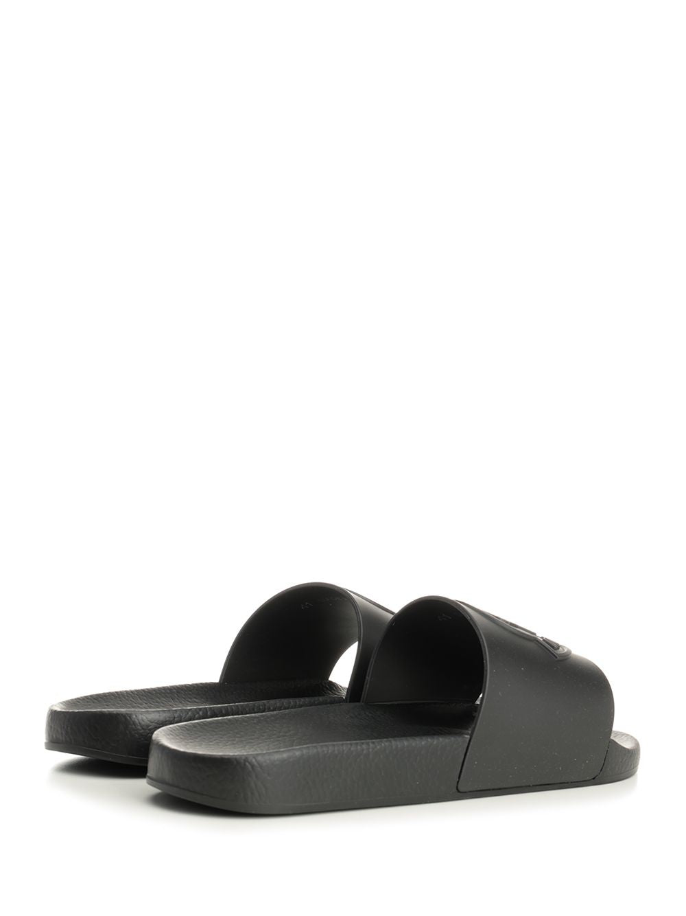 Moncler Basile Slides Shoes Scarpe basse - Black | 26d07a1622a738f1eda94afc17fbd60366f5d59d