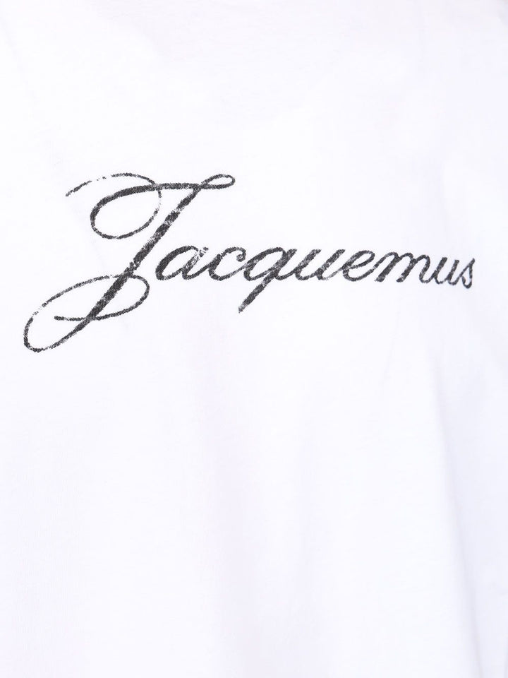 Jacquemus With Writing T-Shirt - White | bcdcfe9d61346b3af9bc3220cfe79e07aa25162f