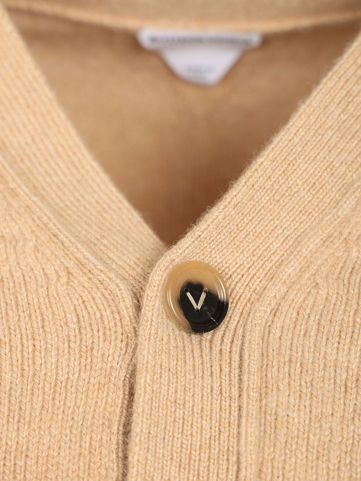 Bottega Veneta Cashmere Cardigan Knitwear - Beige | 6fb69f334a11b29420c6750ce2b0fad5dad26e71