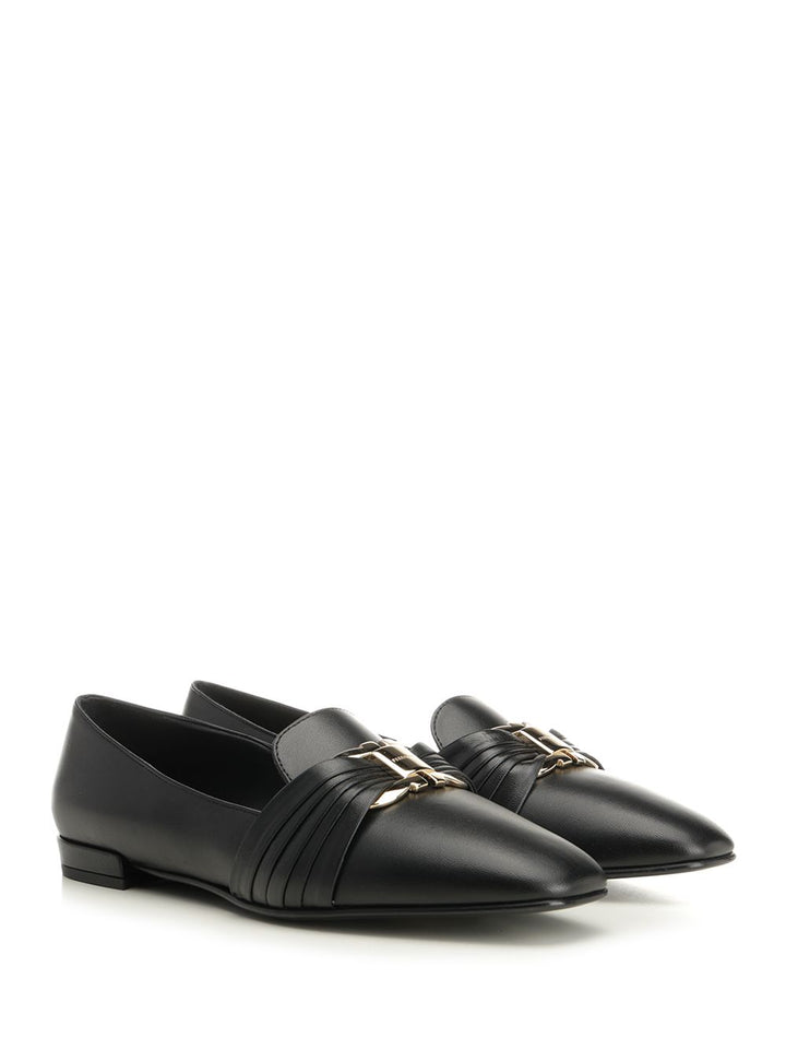 Ferragamo Gancini Ornament Moccasin Scarpe basse - Black | c95edfb4597f8ed45a441d4cf90e8aa6d69fbb96