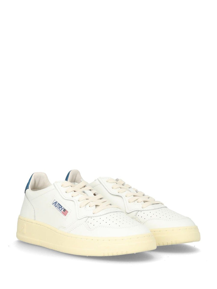 Autry  Medalist Low Sneakers - Blue | 97b84e531de01dc23597fdfe9890572c6ffdd265