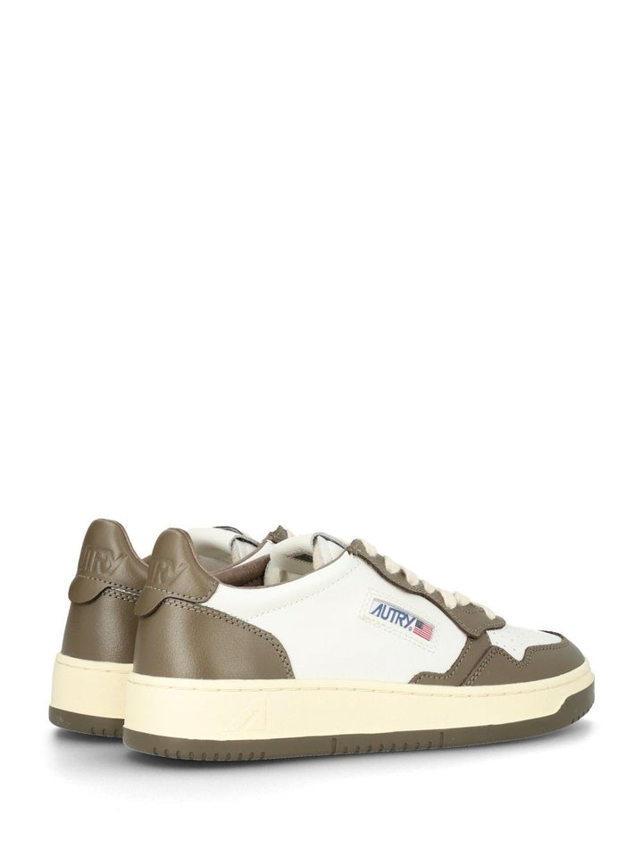 Autry  Medalist Low Sneakers - Brown | 0f444ad27f8cbea8b9861a48c2546360a9c8f502
