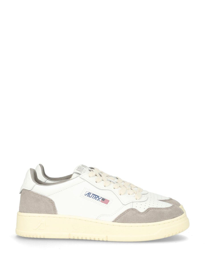 Autry  Medalist Low Sneakers - Grey | 0c0841a43822a69700e94d4a077ec22adc4c01af
