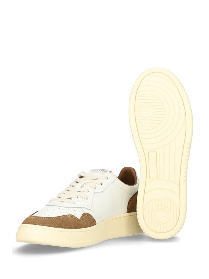 Autry  Medalist Low Sneakers - Brown | 31b3c0ed0f06e46c8f0a3f55cbaf768e81f11f90