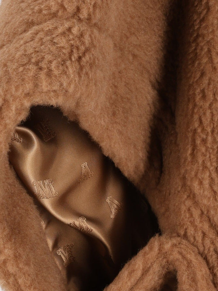 Max Mara Newterzo Teddy Short Cape With Collar And Pocket Jackets - Beige | 19f41a42e477921bab03bc795e6077b71024ac02