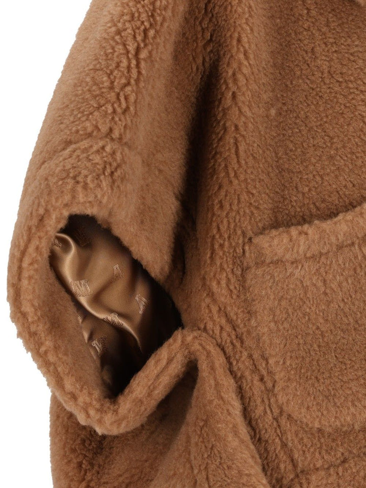 Max Mara Newterzo Teddy Short Cape With Collar And Pocket Jackets - Beige | 250c9fbcfc9d71076a8bc4c0da9b98b1f6f8afdb