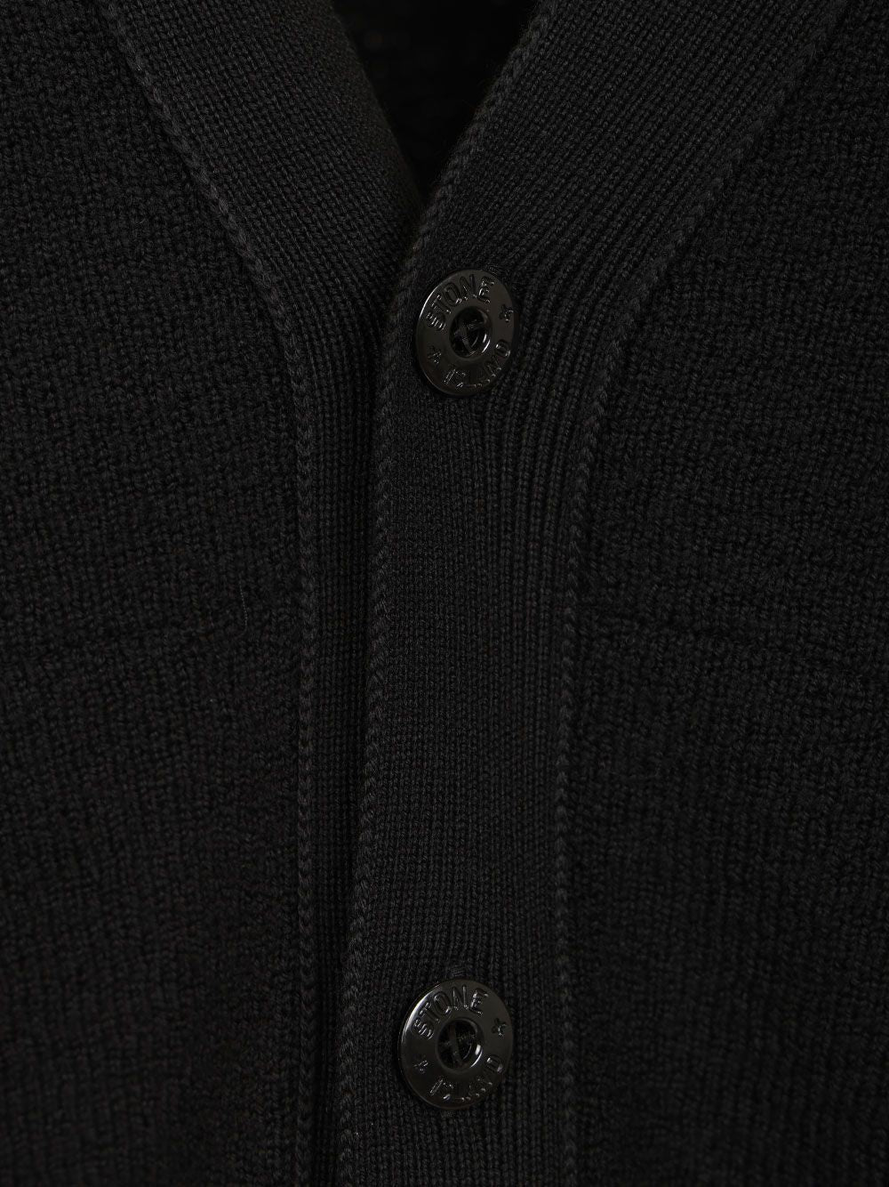 Stone Island V-Neck Cardigan Knitwear - Black | 0b5a3c1c17cedbe15a2b468e0c498c0a9216954d