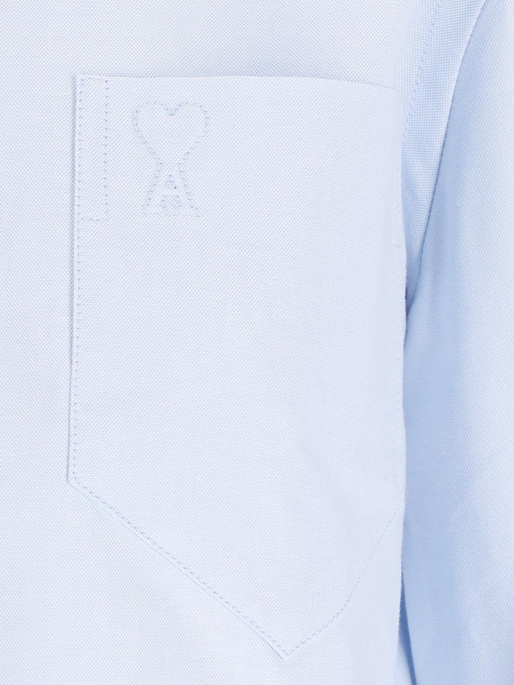 Ami Quota - Cropped Classic Fit Shirt With Embossed Ami De Coeur At Patch Pocket Shirts - Light blue | 6515885144579c16a5ccbf57bf175d7ef9f6f19a