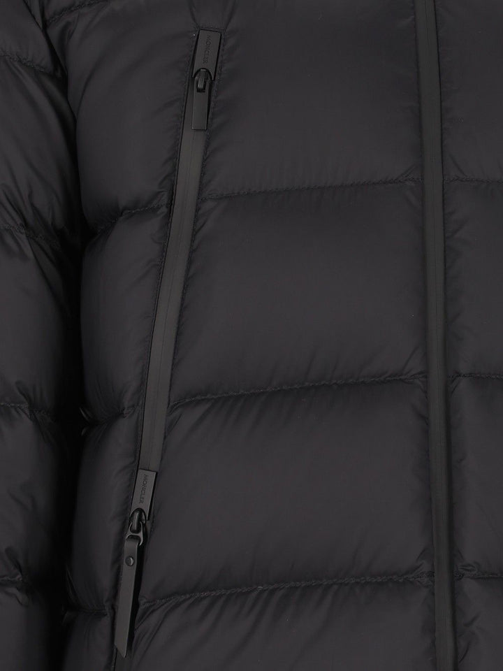 Moncler Dalalven Short Down Jacket Jackets - Black | 60d79237d1369119f06cdc68c659c780b1f57aa6