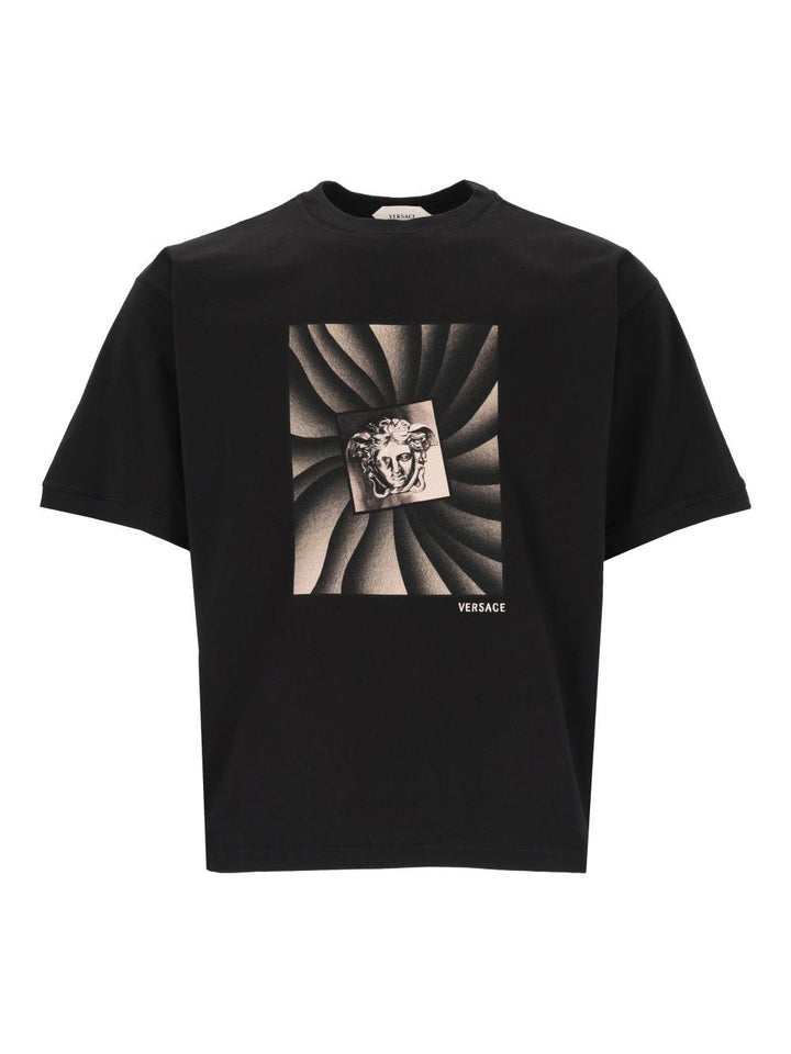 Versace Regular-Fit Cotton Jersey  With Print T-Shirt - Black | f2e7d230cfa2035fcc6474e3a95eb609e3f60e1e