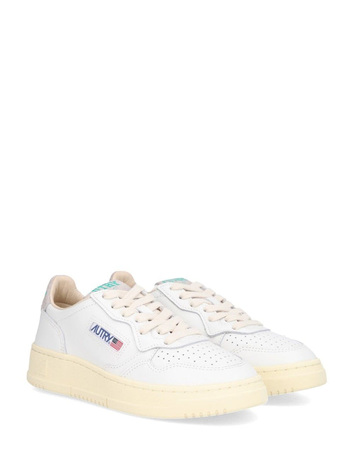 Autry  Medalist Low Sneakers - White | 460b76e0065ae48c3844537b8351e57de85896df