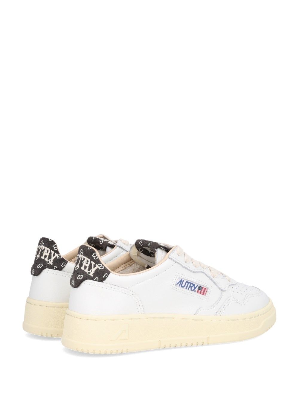 Autry  Medalist Low Sneakers - White | 9768fcc66c239e95768a80cb89e17ef5f5ec6226