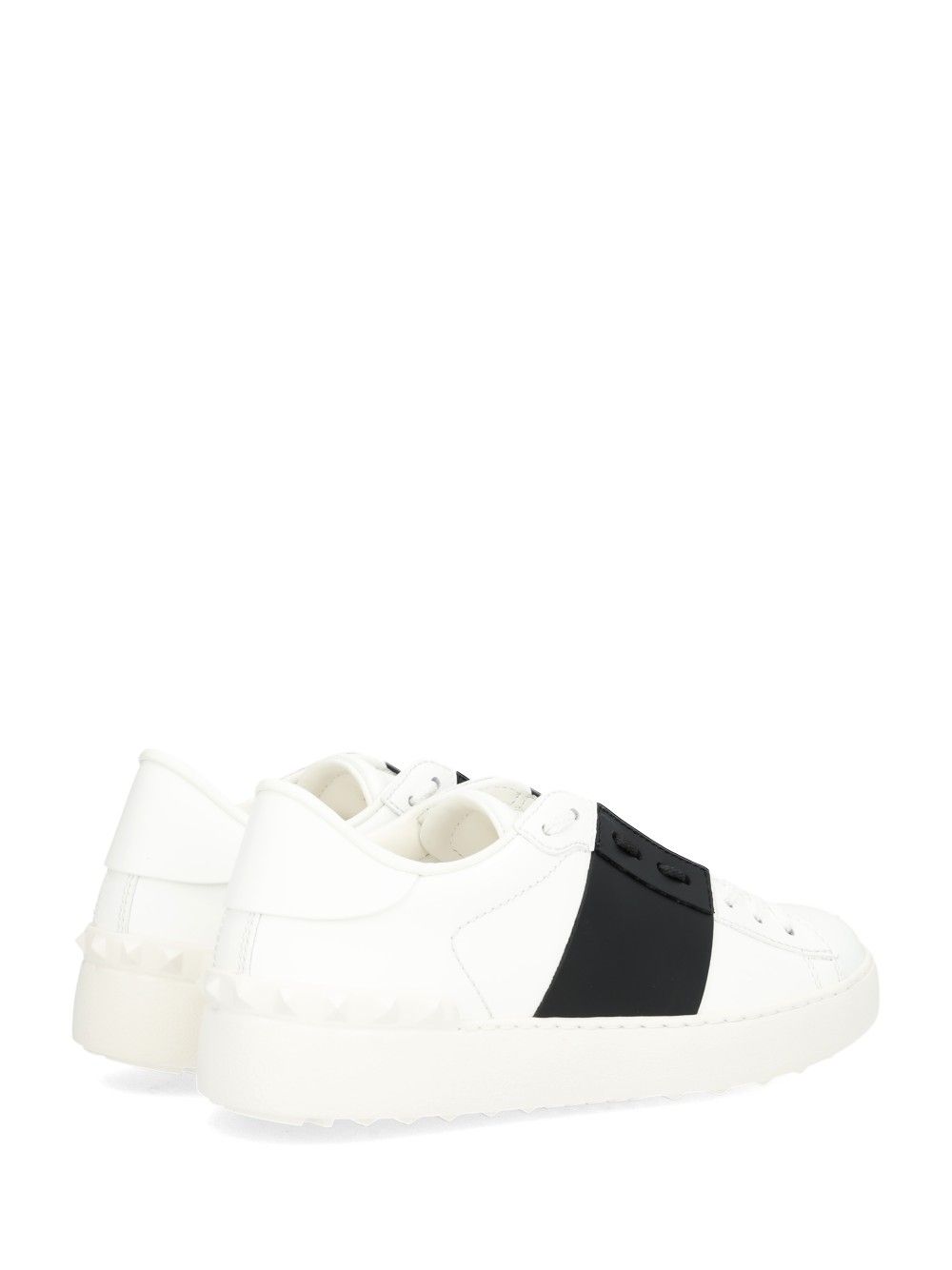 Valentino Garavani Rockstud Untitled Sneaker Sneakers - White | 3a738b8ac6bd26631a2ba5cac8d24b0937eda5c8