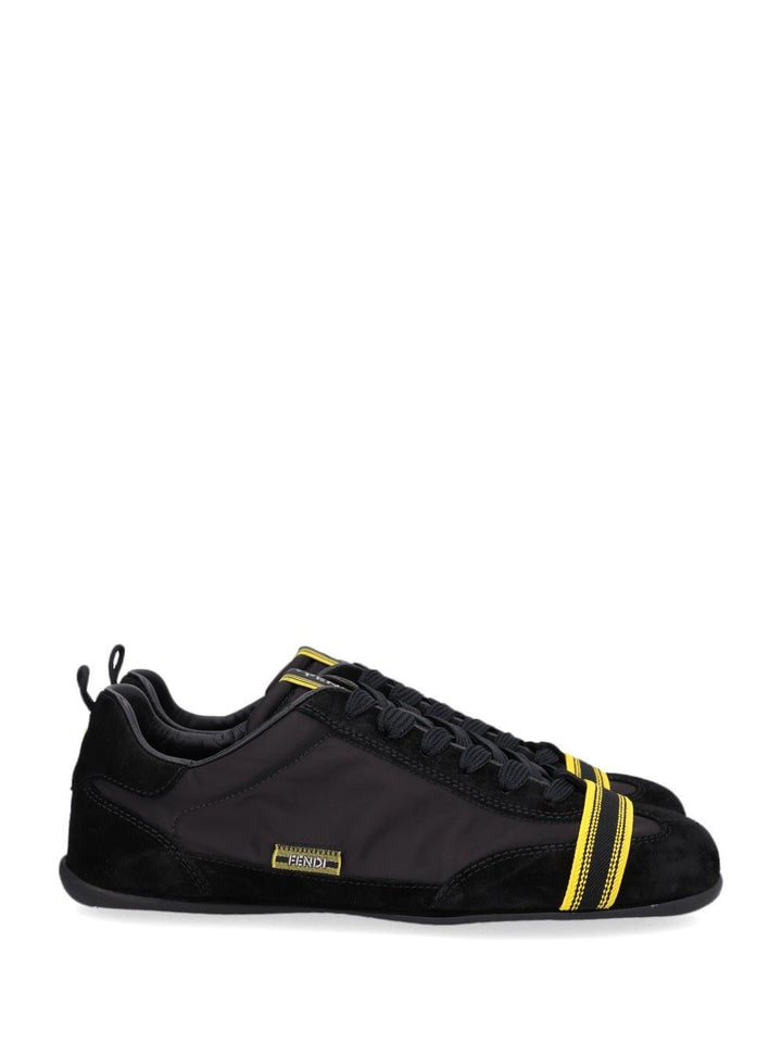 Fendi Fendi Wrap Sneaker Sneakers - Black | 697e2296e56fa086e0402c7140efe9c247a1a598