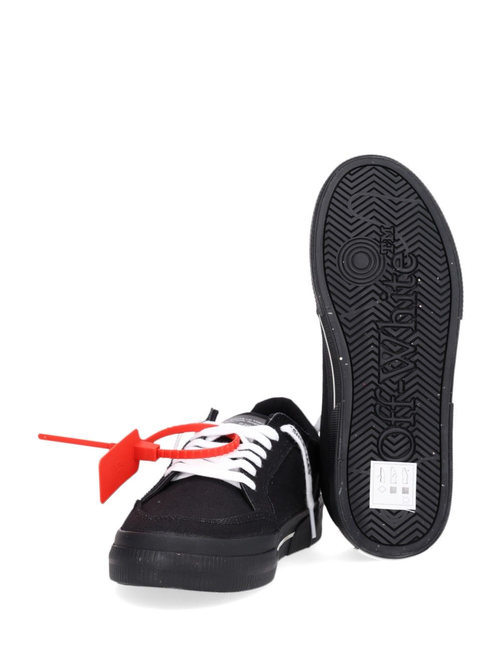 Off-White Vulc Low Sneakers - Black | b8e49e19f3e6e0f7615d8ce407f91d402d8cb467