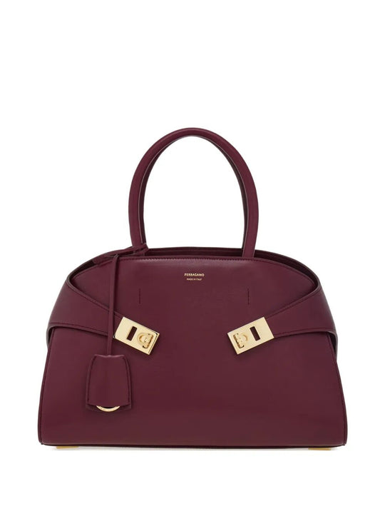 Hug Medium Handbag