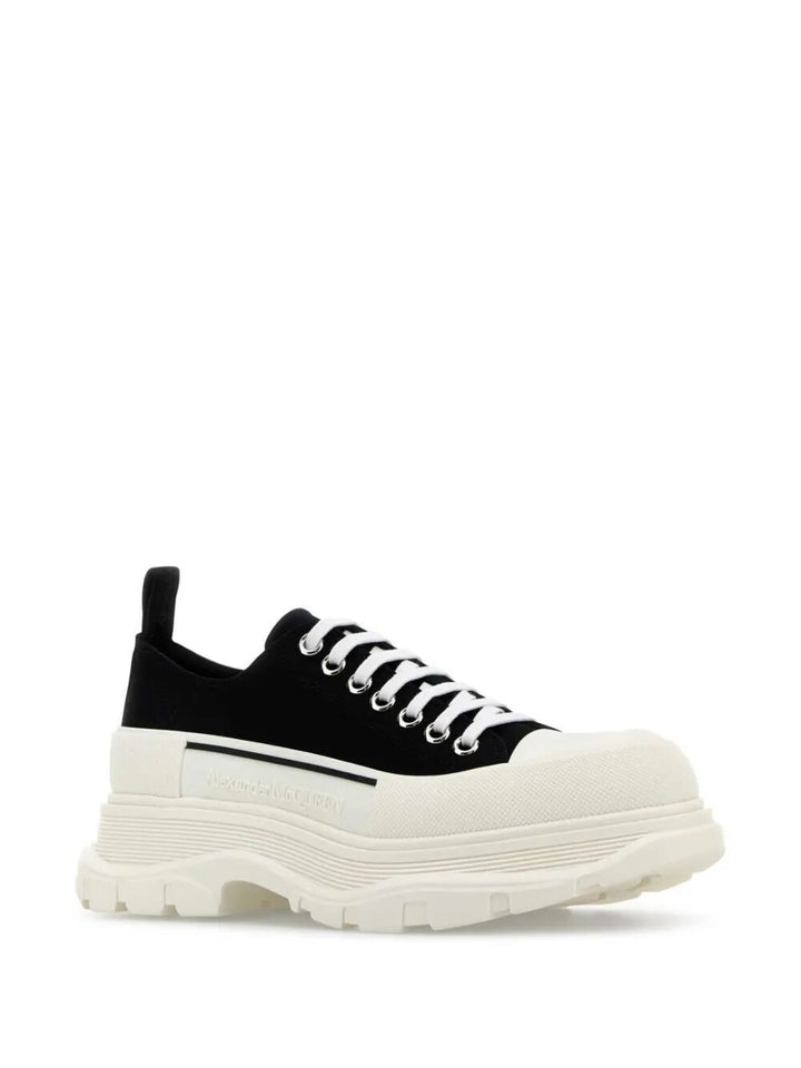 Alexander Mcqueen Sneakers - Black | 70a2d825a0fc52916778b73630aa001e24811bbd